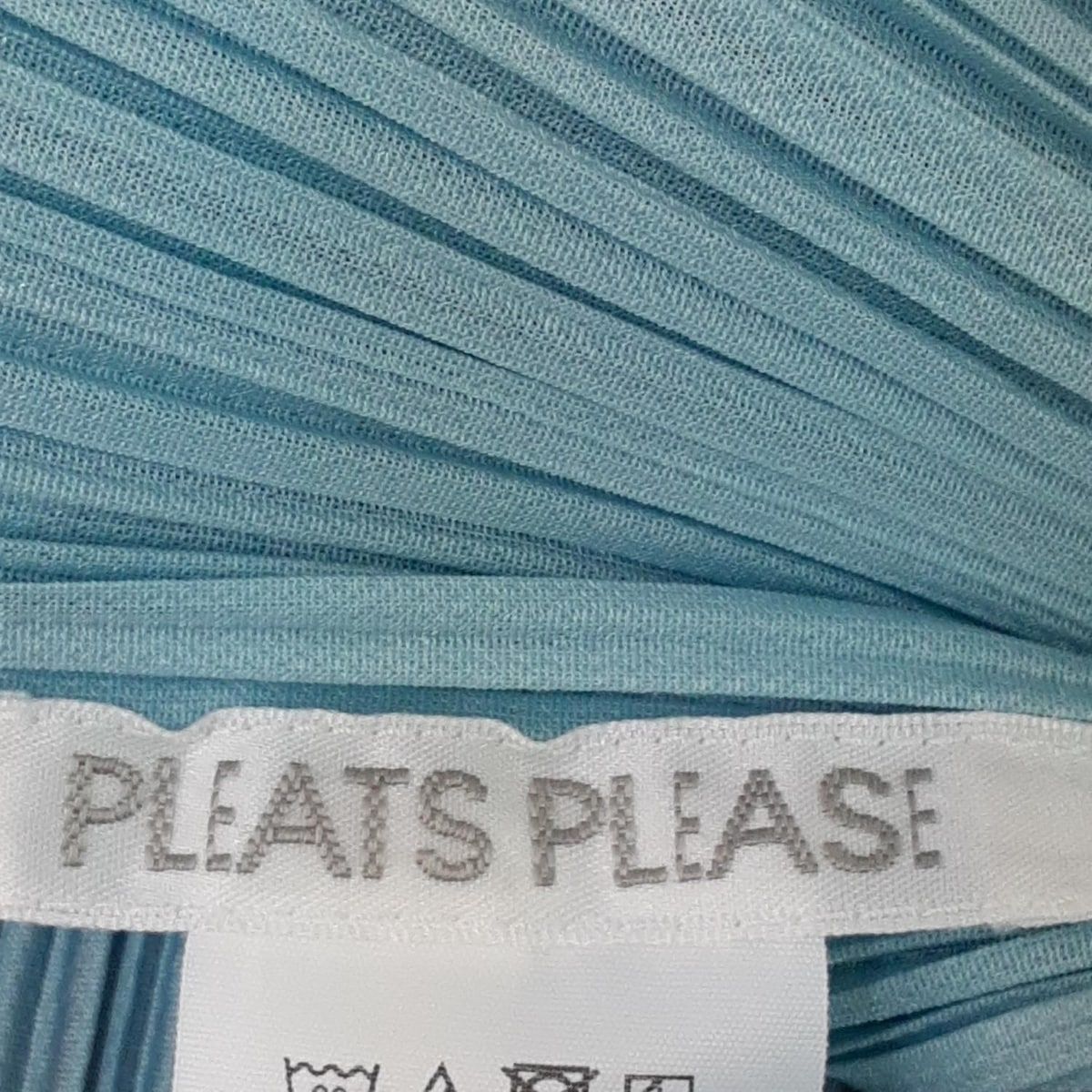 PLEATS