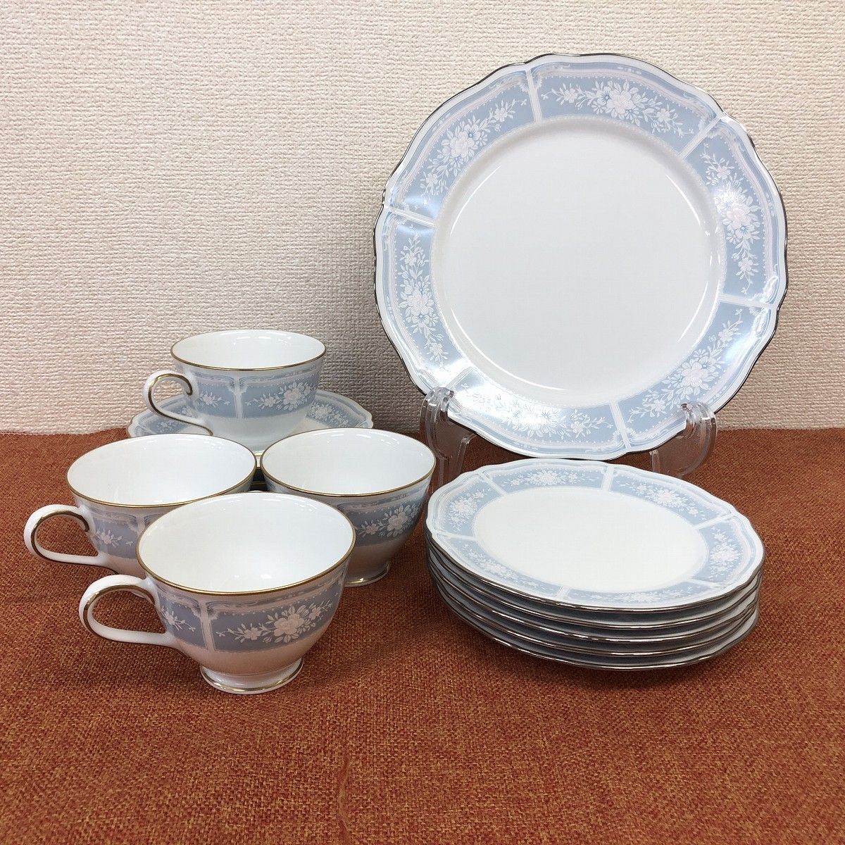 Noritake ノリタケ レースウッドゴールド カップ&ソーサー 4客 Noritake ノリタケ レースウッドゴールド カップ&ソーサー 4客