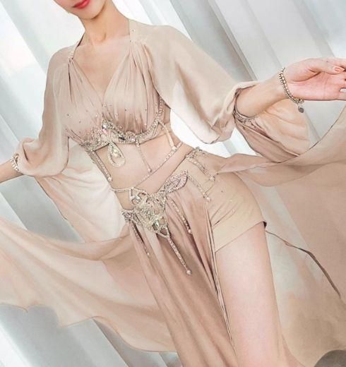 オリエンタル衣装