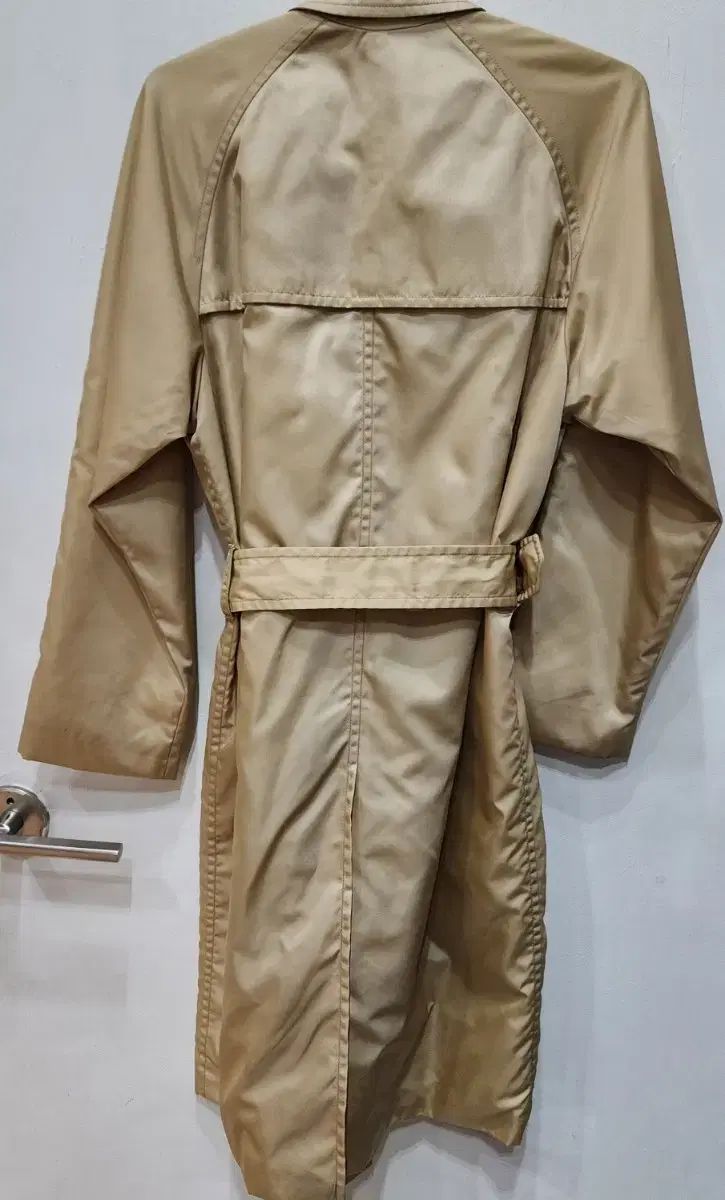 PRADA(プラダ) ライロンズ トレンチコート ベージュ 40 サイズ