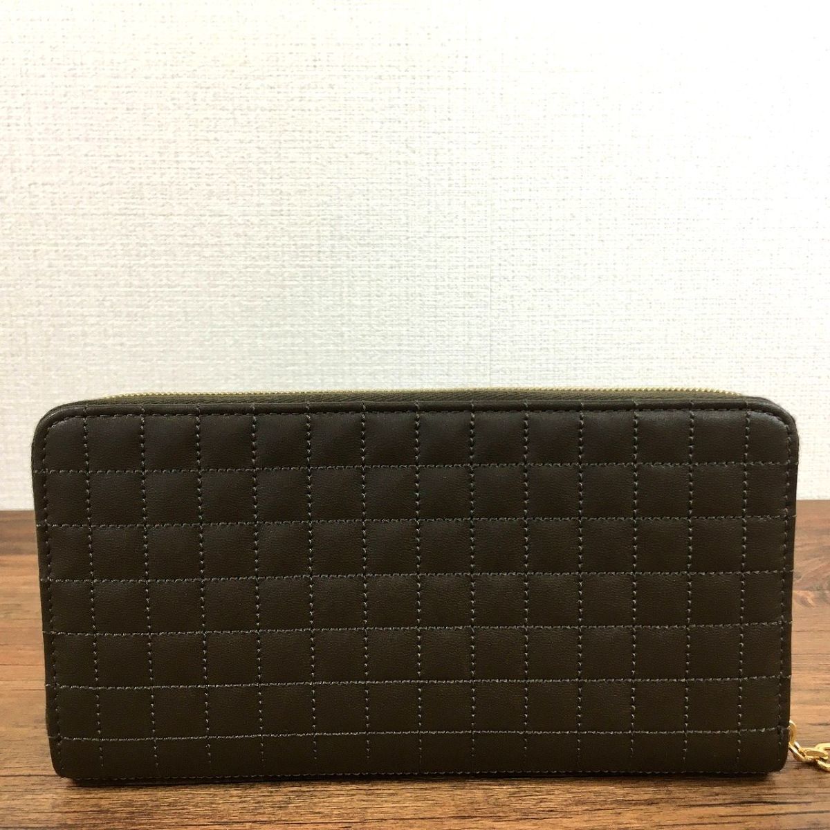 新品未使用】セリーヌ CELINE ラージ ジップ ウォレット⭐️ Cチェーン