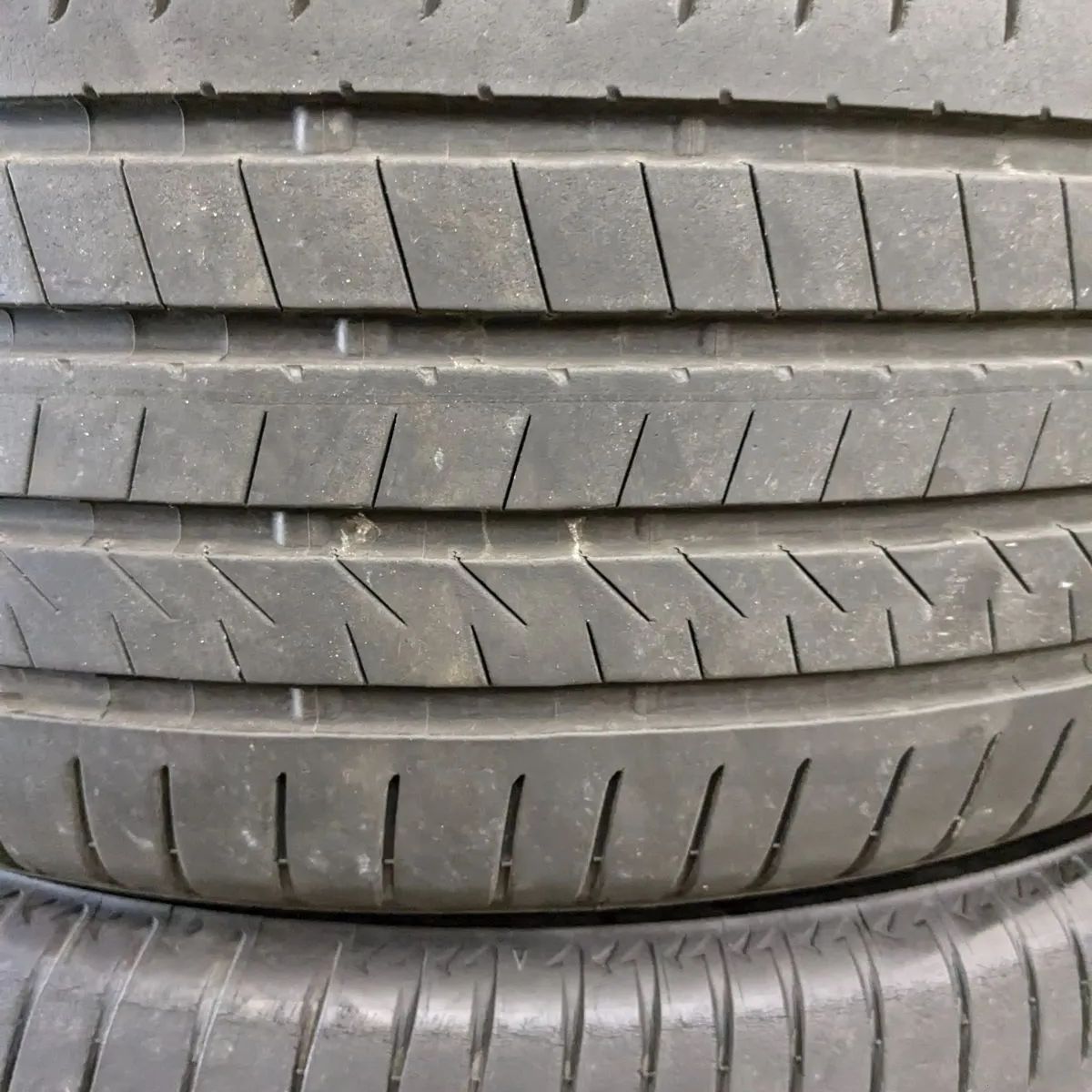 285/60R18 中古タイヤ4本セット ランクル - メルカリ 285/60R18 中古タイヤ4本セット ランクル - メルカリ