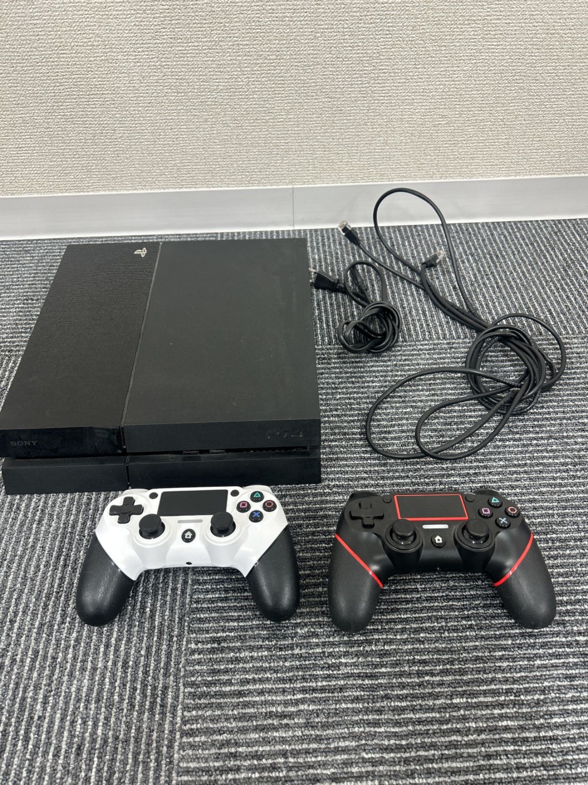 ！【通電確認済】PS4 CUH-1000A本体 コントローラー ２つセット【ゲーム機本体】【2】