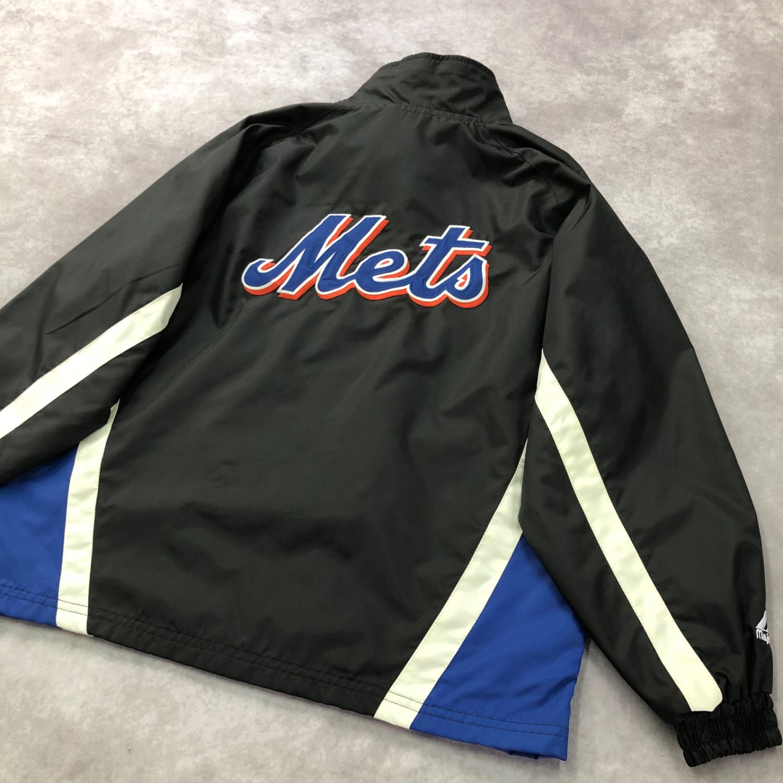 Majestic マジェスティック New York yankees ニューヨーク ヤンキース ナイロンジャケット ベースボールジャケット MLB  チームロゴ 刺繍ロゴ - メルカリ