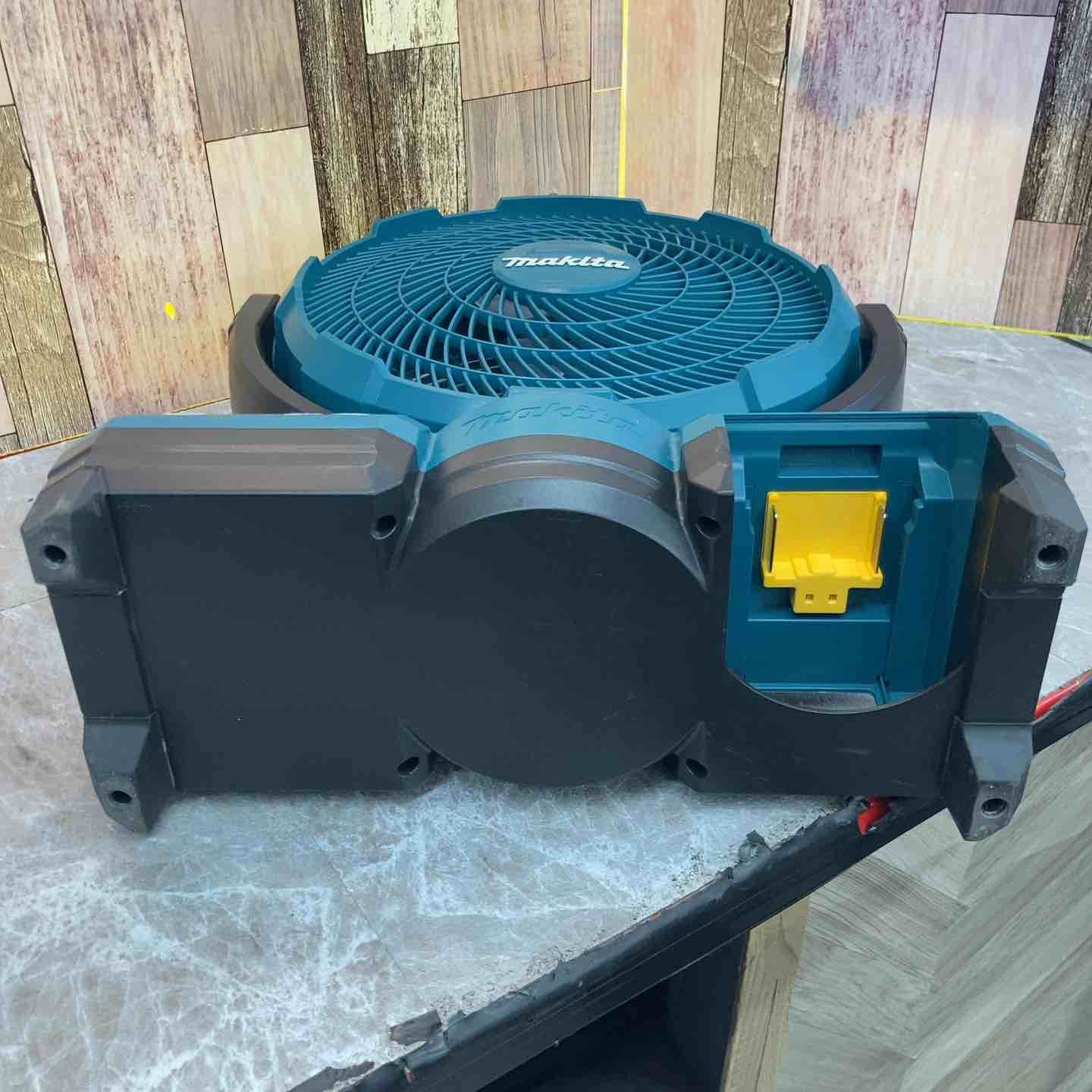 マキタ makita コードレスファン CF203DZ 八潮店 STEELWINDOWSANDDOORS_COM