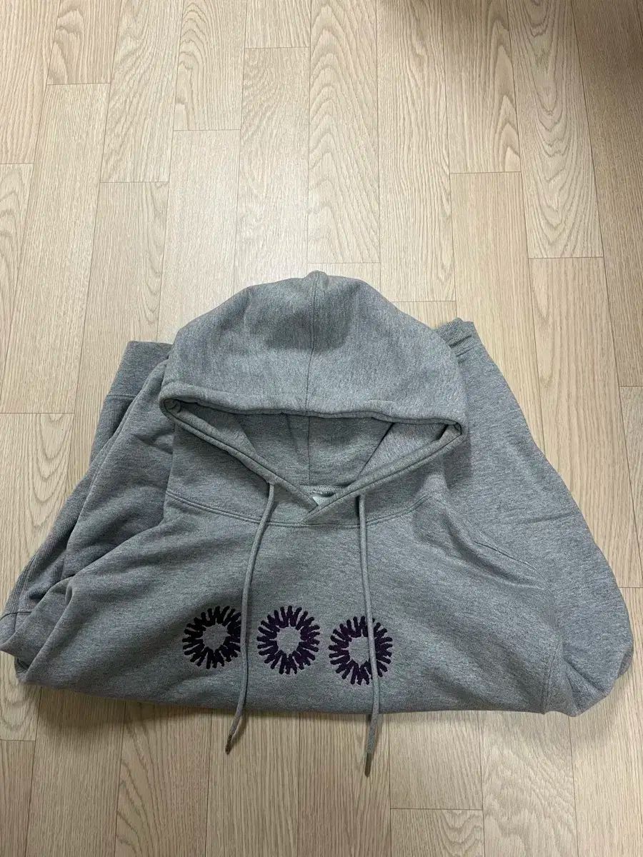 【雷市場（ポンジャン）商品韓国直送】 999 人類 フード付きTシャツ