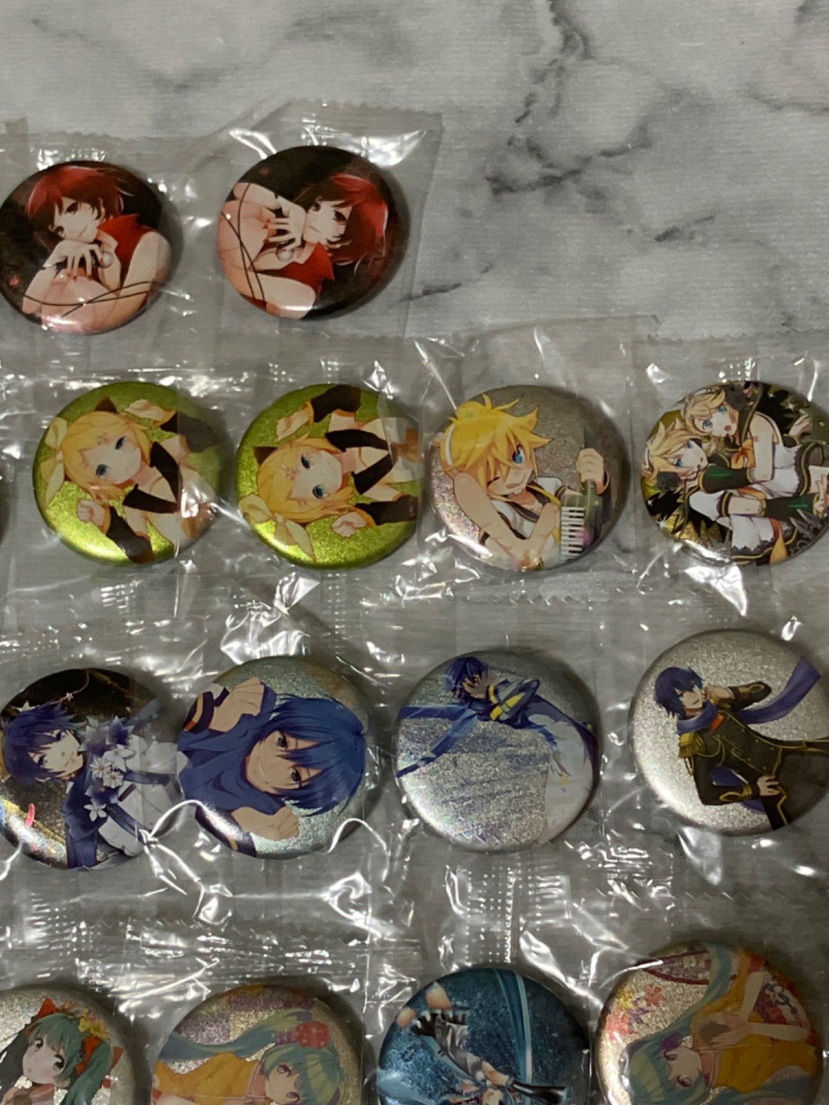 初音ミク 一番おみくじ 缶バッジ ぐらふぃコレクション 32個セット 鏡