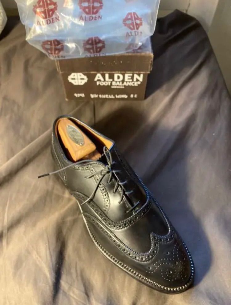 レビュー高評価の商品！ Aldenオールデン新品88年製コードバン9741ウィングチップ8E革靴26.5 ドレス/ビジネス 