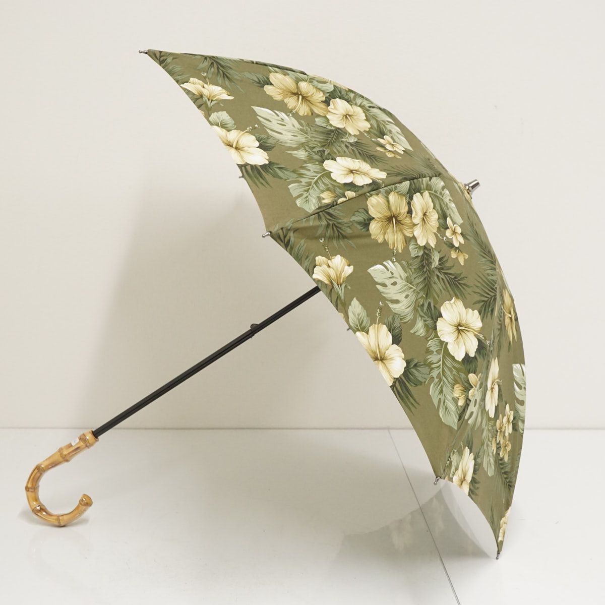 日傘 AURORA オーロラ（株） USED美品 晴雨兼用 フラワー