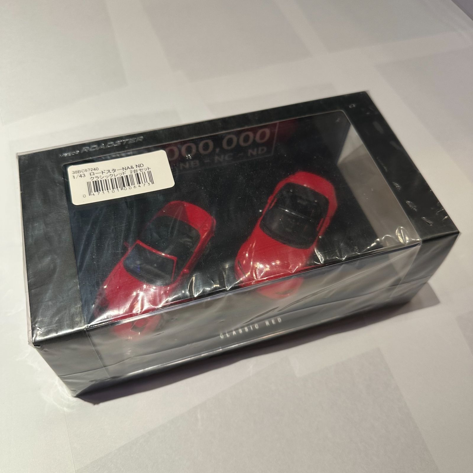2台セット！ユーノスロードスター ミニカー (赤＆白) 2台セット！ユーノスロードスター ミニカー (赤＆白) - メルカリ