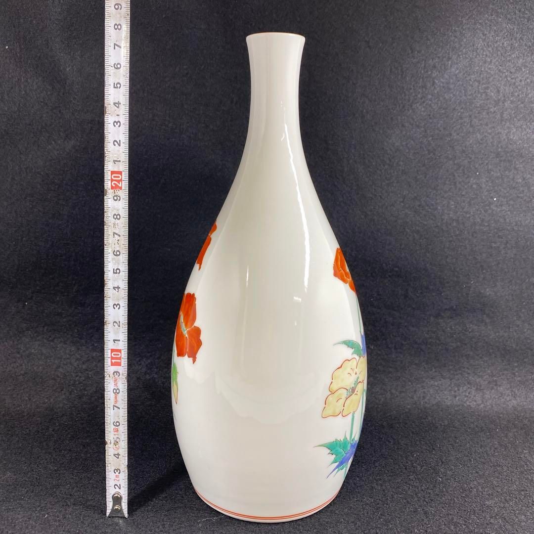 人間国宝　故十四代　酒井田柿右衛門　濁手本人作花瓶　高さ28.5㎝ 人間国宝 故十四代 酒井田柿右衛門 濁手本人作花瓶 高さ28.5㎝ - メルカリ