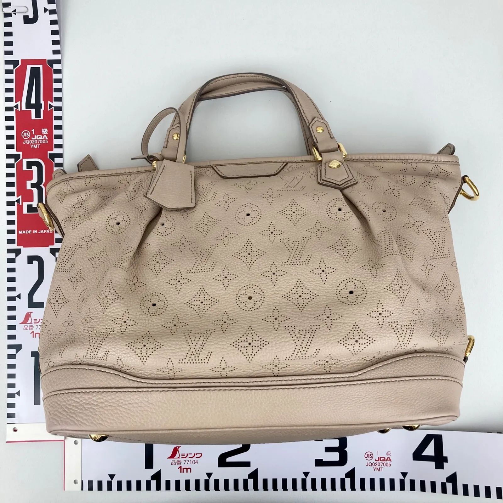 人気【美品】LOUIS VUITTON ルイヴィトン M93175 マヒナ ステラ PM 