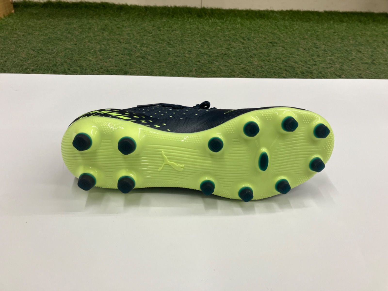 プーマ フューチャー Z 2.4 HG/AG 25.0cm プーマ フューチャー Z 1.2