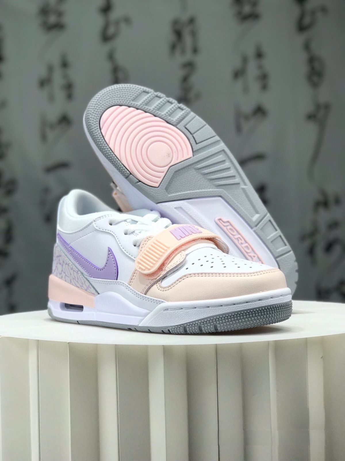 お値下げしました??即購入?? NIKE AIR JORDAN LEGACY 312 LOw