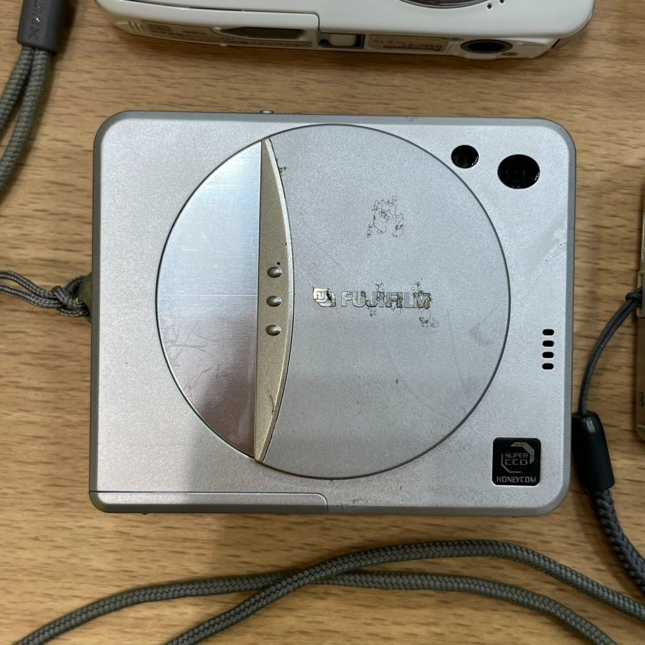 EL5】ジャンク デジカメ 4点セット 部品取り用 富士フイルム