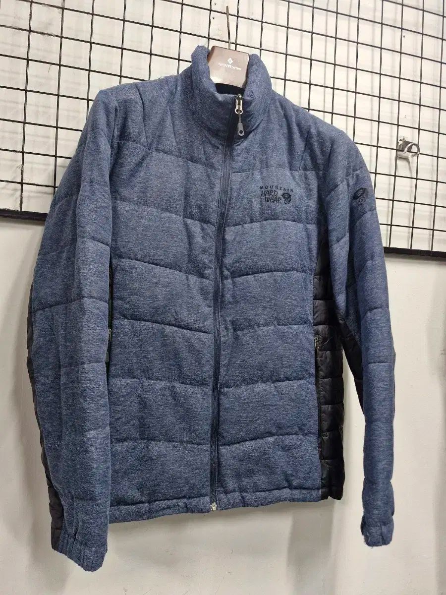 100L マウンテンハードウェア ポリ マウンテンポリエステル ダウン ジャケット