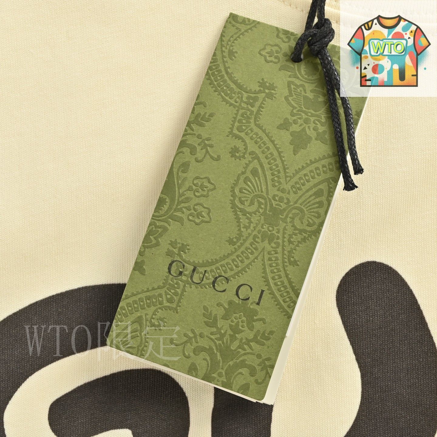 TTD 13【⭐︎ プチタ〜ク様⭐︎】【美品・数量限定】 今日WTO】Gucci グッチ 25ss カートゥーンプリント T シャツ