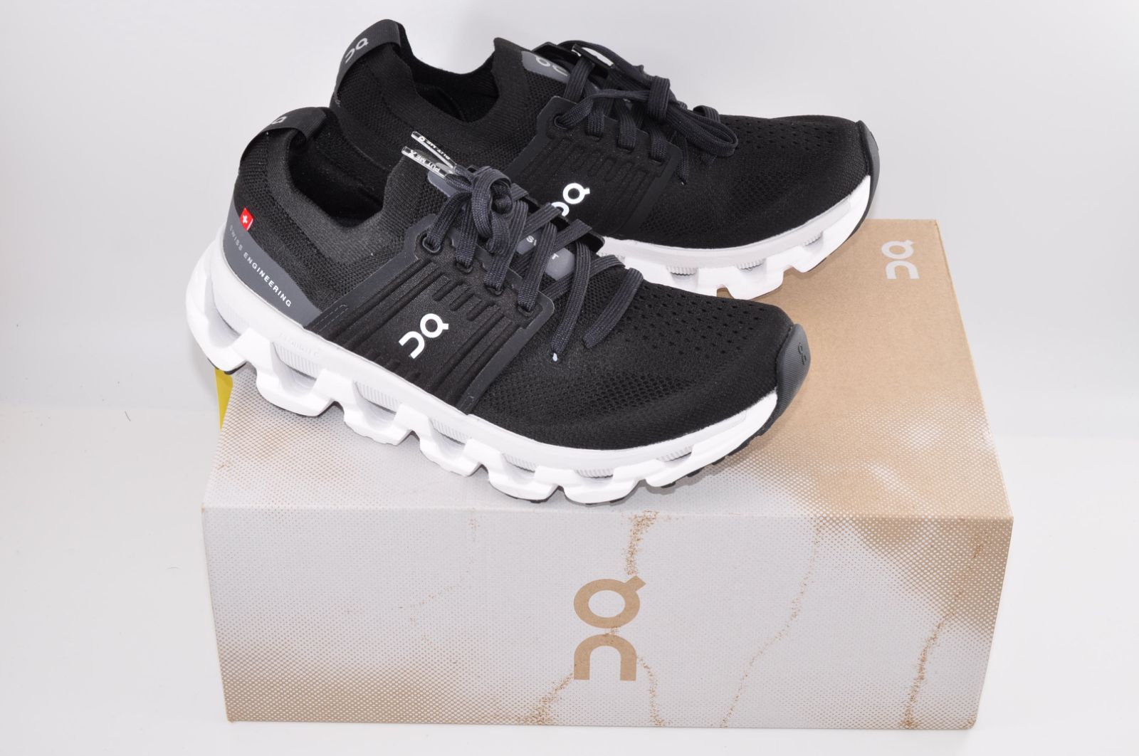 オン On Cloudswift3 クラウドスイフト レディースランニングシューズ スニーカー 23.0cm ブラック 黒