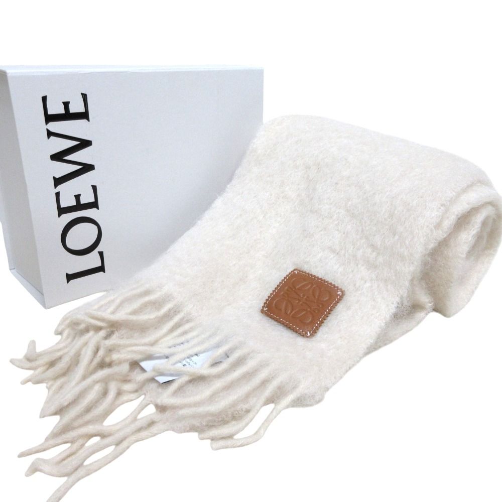 新品同様 LOEWE ロエベ アナグラム レザーパッチ モヘアウール  