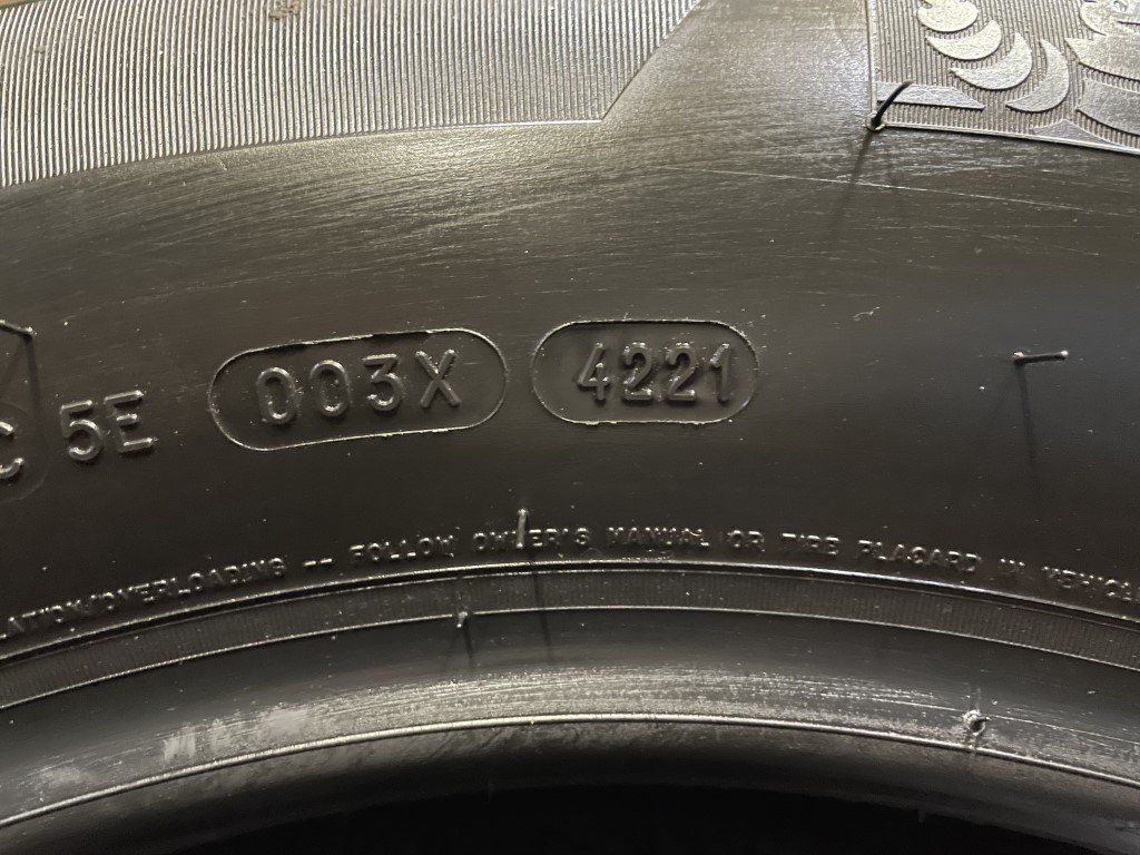 新車外し 2021年製 MICHELIN LATITUDE TOUR HP 265/60R18 18インチ 夏 