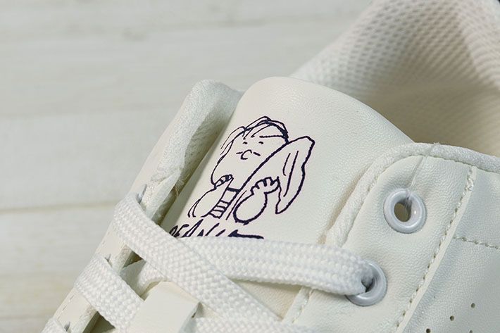♡peanutsホワイト スエード スニーカー Amazon.co.jp: [LTG] Snoopy Sneakers, Women's Shoes, Light