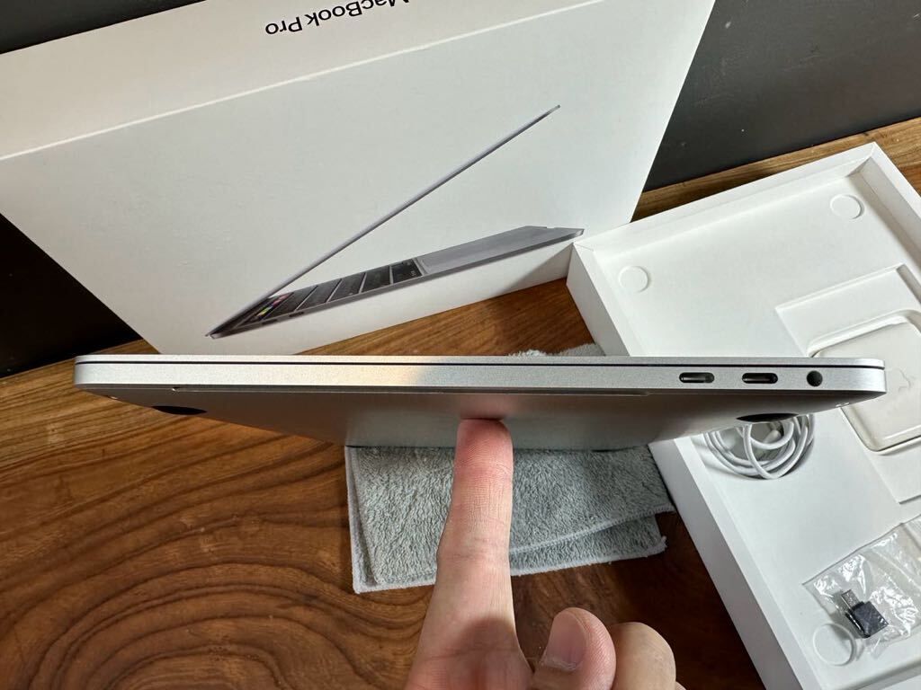 極美品】MacBook Pro 13