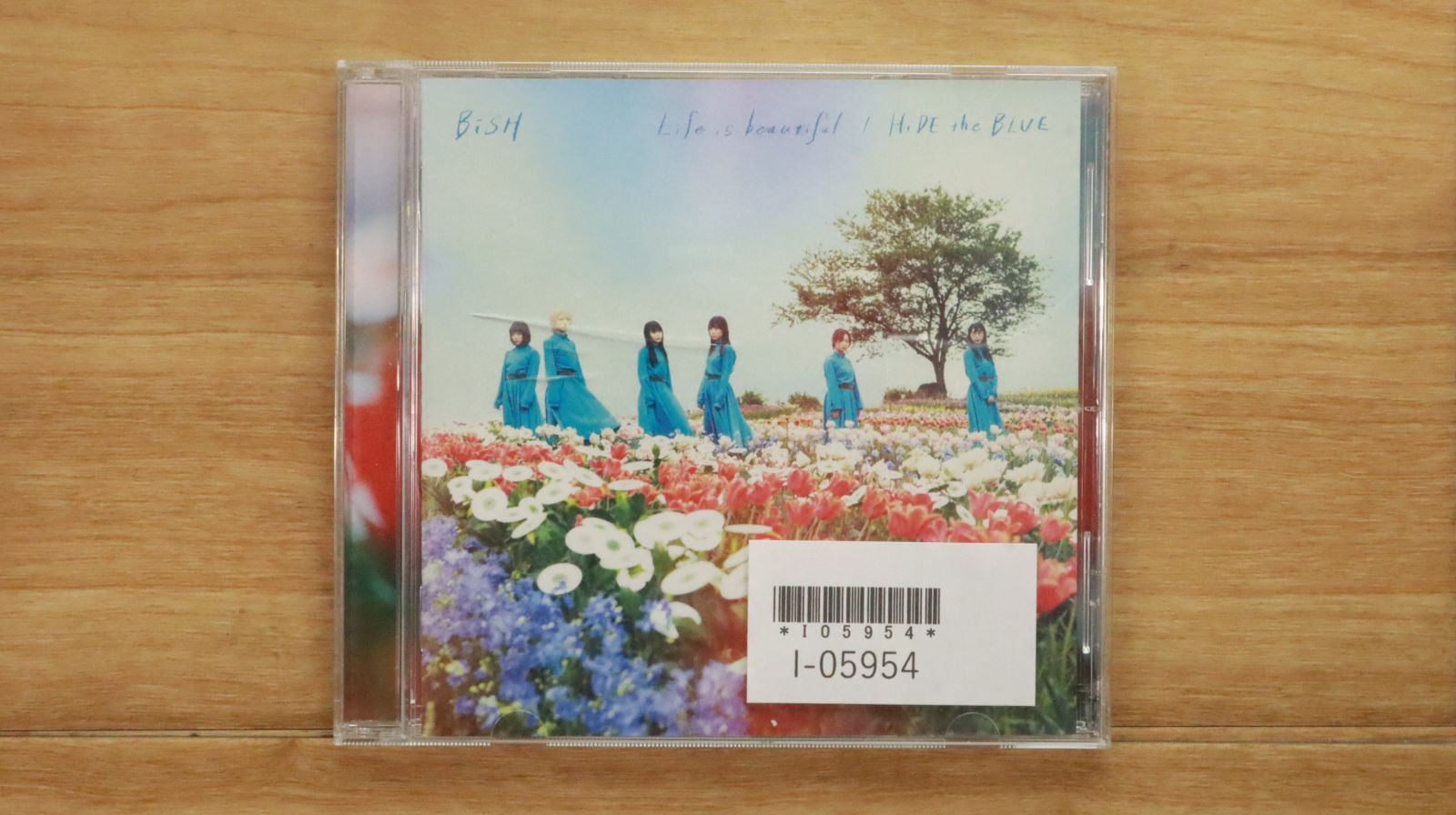 国内盤CD☆ビッシュ/BiSH□ Life is beautiful / HiDE the BLUE(SINGLE