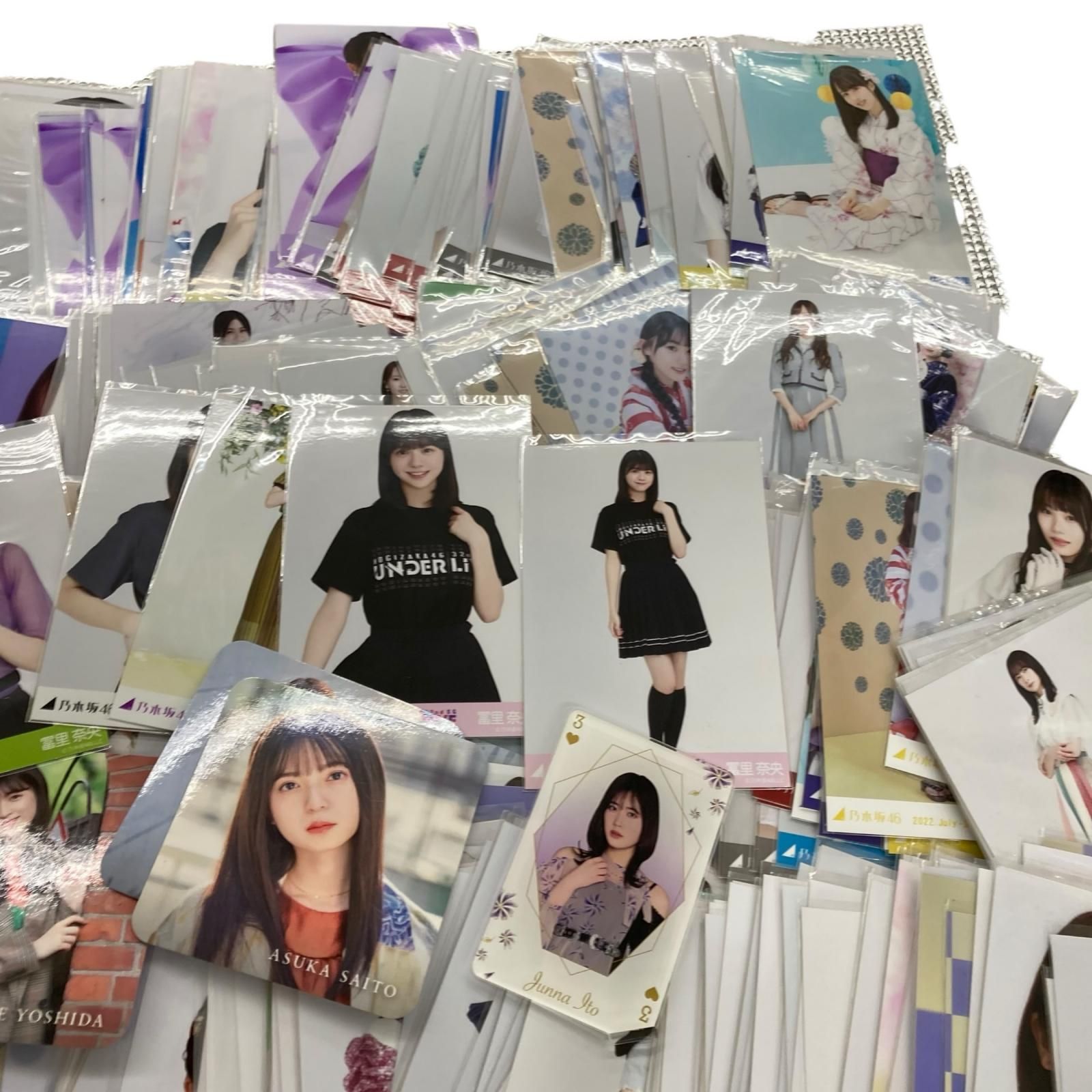 186000 乃木坂46　生写真　グッズ　大量まとめ売り [250822HM120015] 186000 乃木坂46 生写真 グッズ 大量まとめ売り [250822HM120015]
