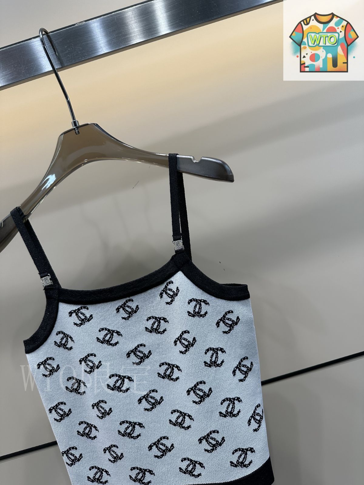  今日 Chanel 25 夏季 フルジャカード ダブル C カミソール 83210 半袖(Tシャツ) Tシャツ カットソー