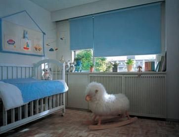 タチカワ TIORIOティオリオ ロールスクリーン遮光2級防炎135×220cm TR-3361 アイボリー