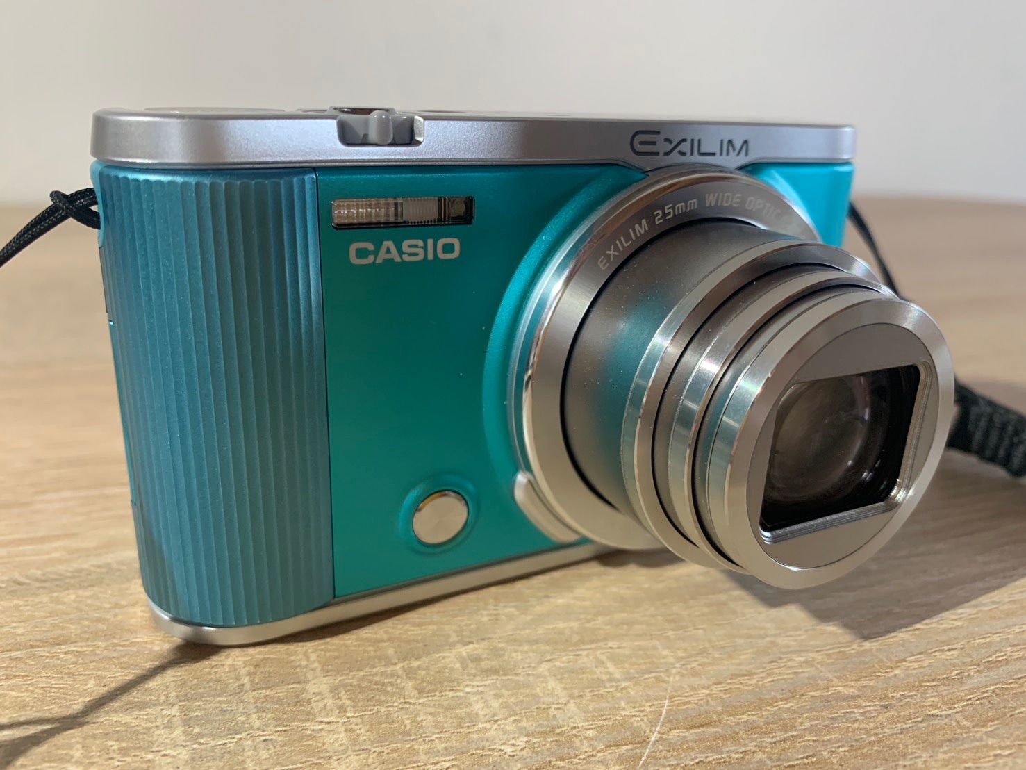CASIO デジタルカメラ EXILIM ◇極美品◇CASIO カシオ EXILIM EX 
