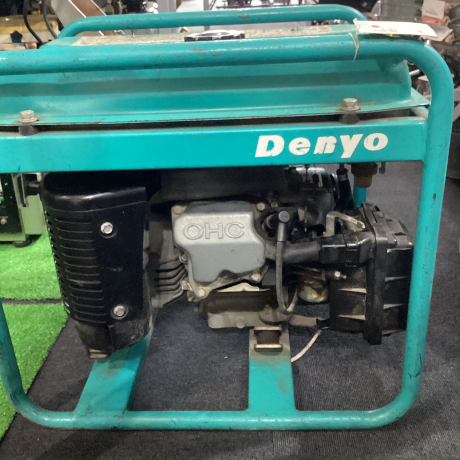 店頭引取限定】 デンヨーニューパワーGA2600U2 メーターカバー破損か 