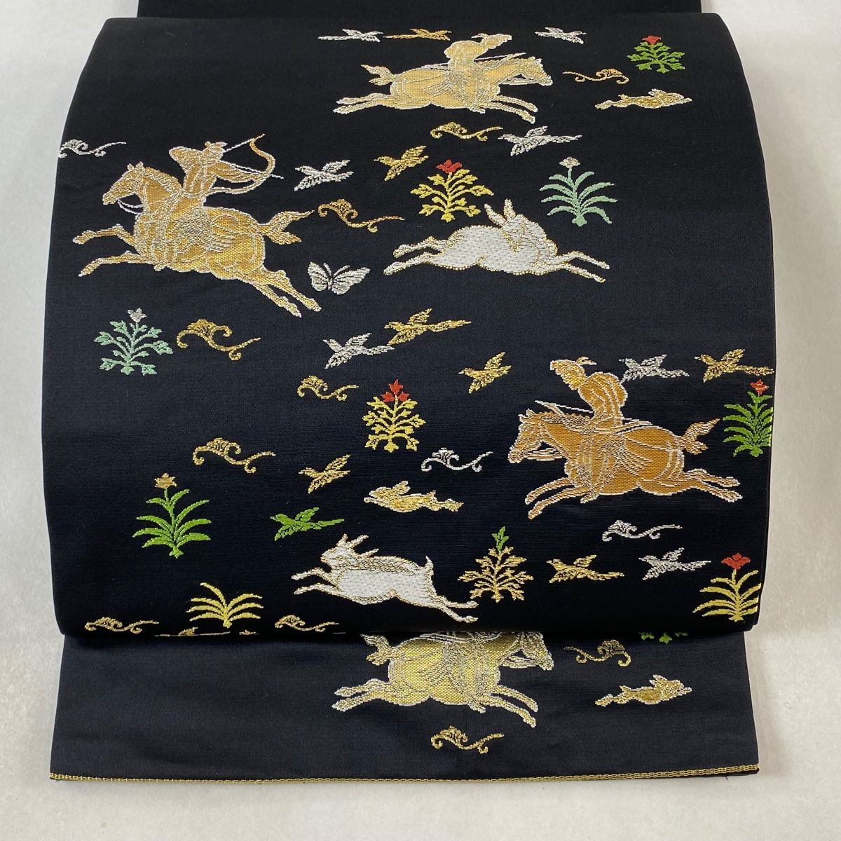 開き名古屋帯 逸品 龍村美術織物 落款 たつむら 狩猟文 草花 金