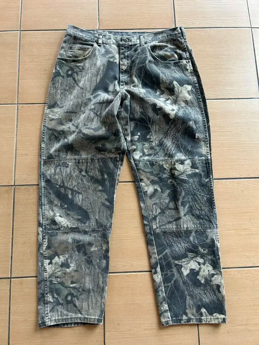 wrangler authentic 90s 00s リアルツリー ダブルニー wrangler authentic 90s 00s リアルツリー ダブルニー