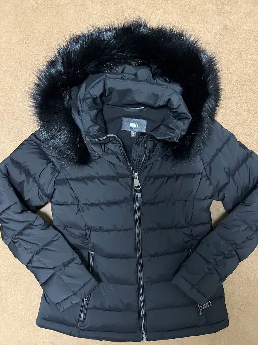The HANDSOME DKNY 軽量ダウン 22SS