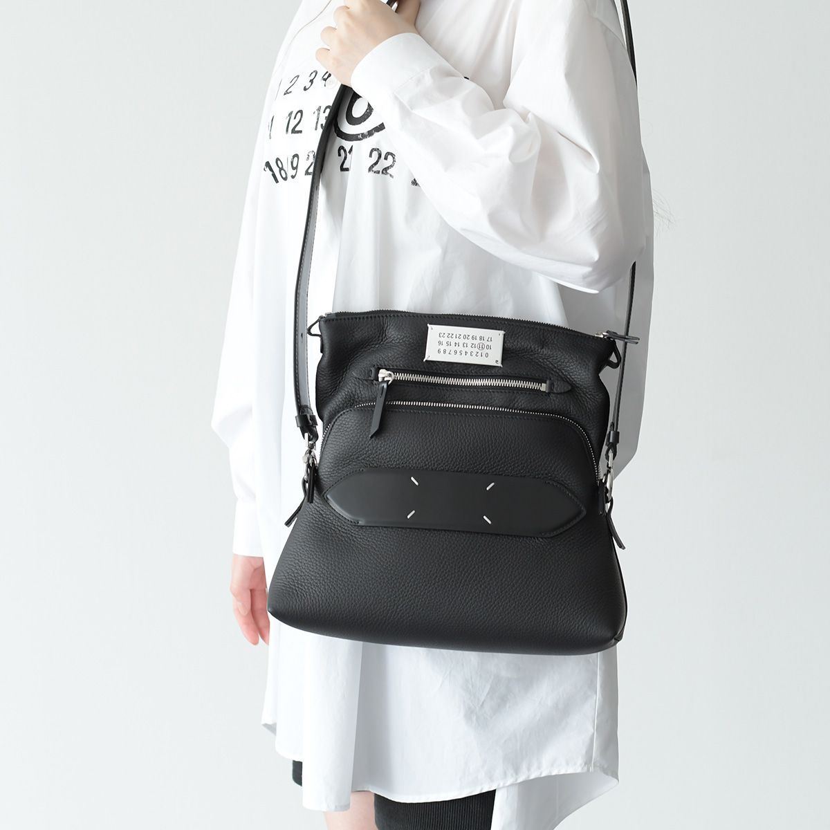 MAISON MARGIELA メゾン マルジェラ バッグ ショルダーバッグ MAISON MARGIELA メゾン マルジェラ バッグ ショルダーバッグ