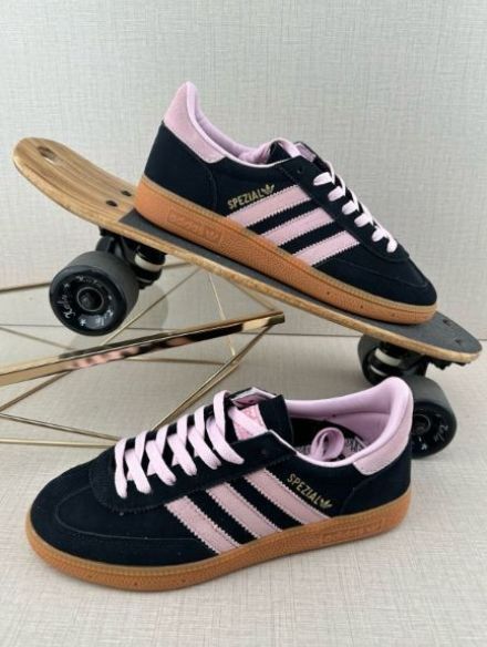 新品.adidas ハンドボール スペツィアル Handball Spezial レディース スニーカー Core Black/Clear Pink/Gum