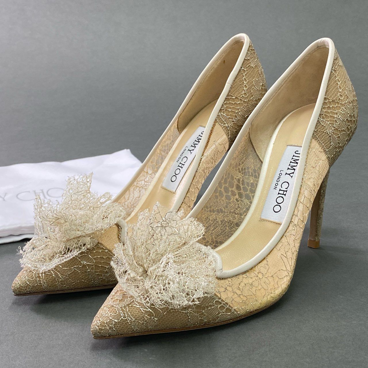 美品　JIMMY CHOO ジミーチュウ　ベージュ ヒールサンダル　34 美品 JIMMY CHOO ジミーチュウ ベージュ ヒールサンダル 34