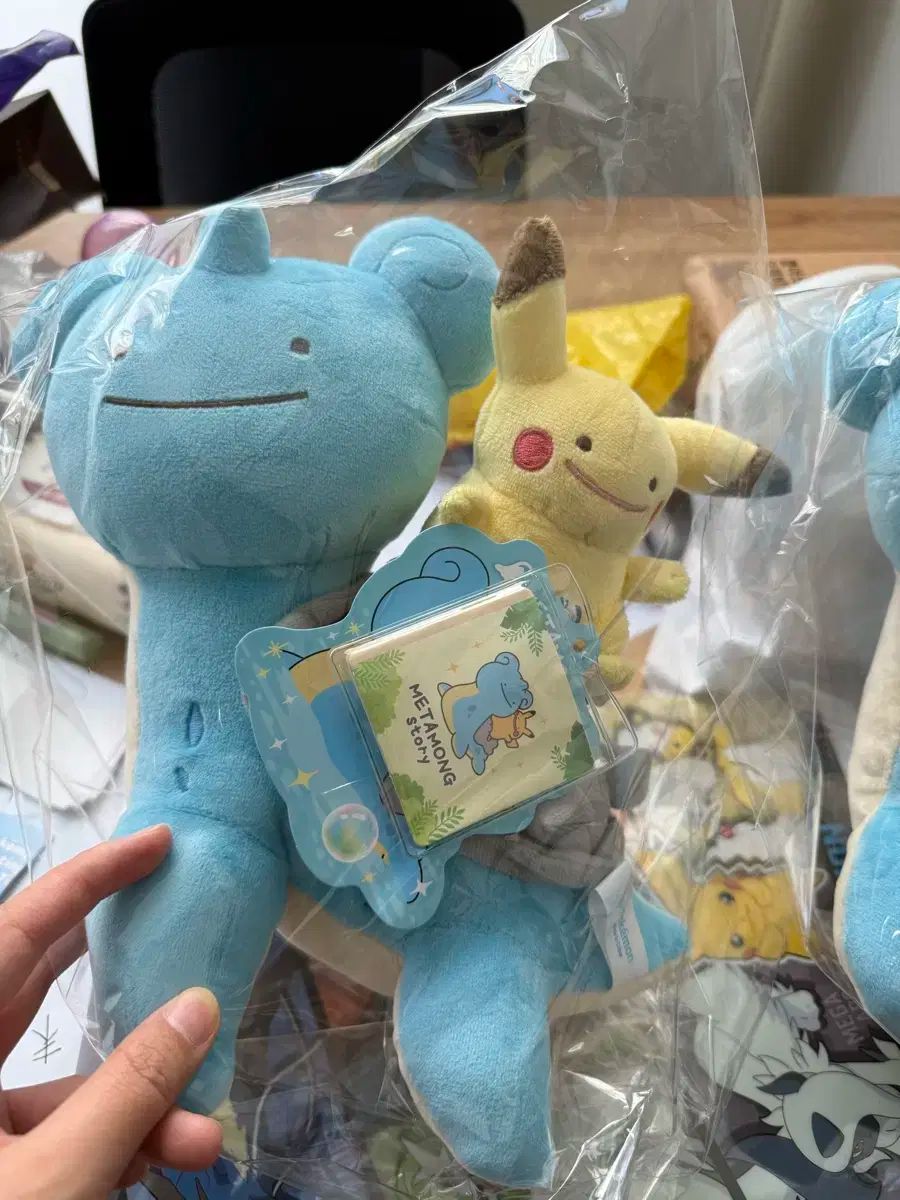 韓国　メタモン　ラプラス　ピカチュウ　チルット ゆらゆらキーリング　セット 韓国限定 ポケモン ピカチュウ ラプラス メタモン変身キーリング