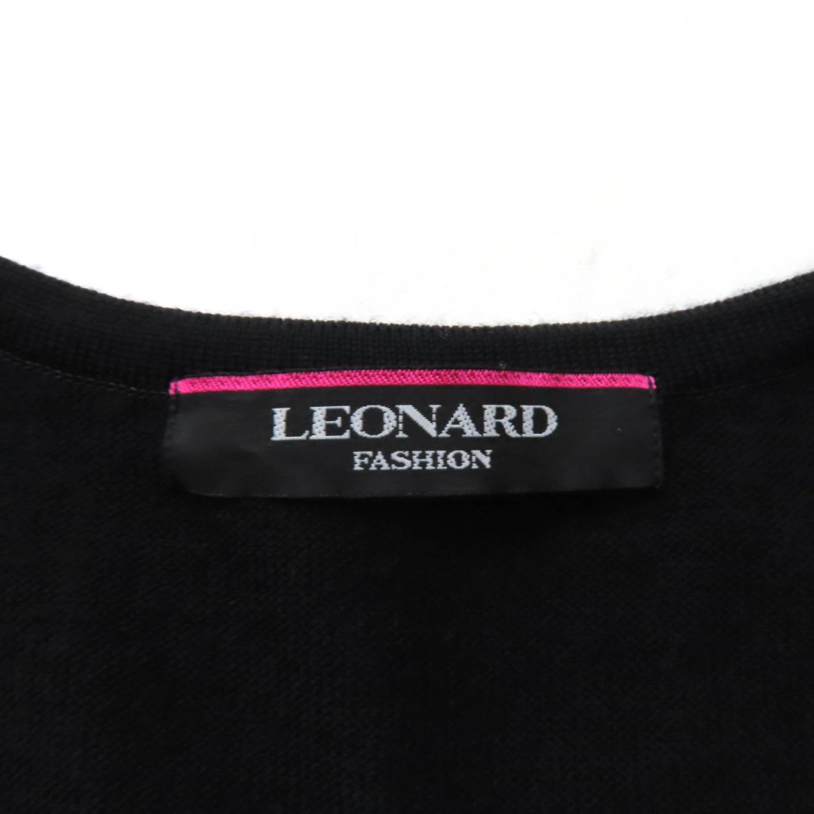極美品★LEONARD FASHION レオナール ファッション 0387717 ウール シルク混 花柄プリント クルーネック 七分袖 ニット ブラック 42 日本製 正規品 レディース 極美品☆LEONARD FASHION レオナール ファッション 0387717