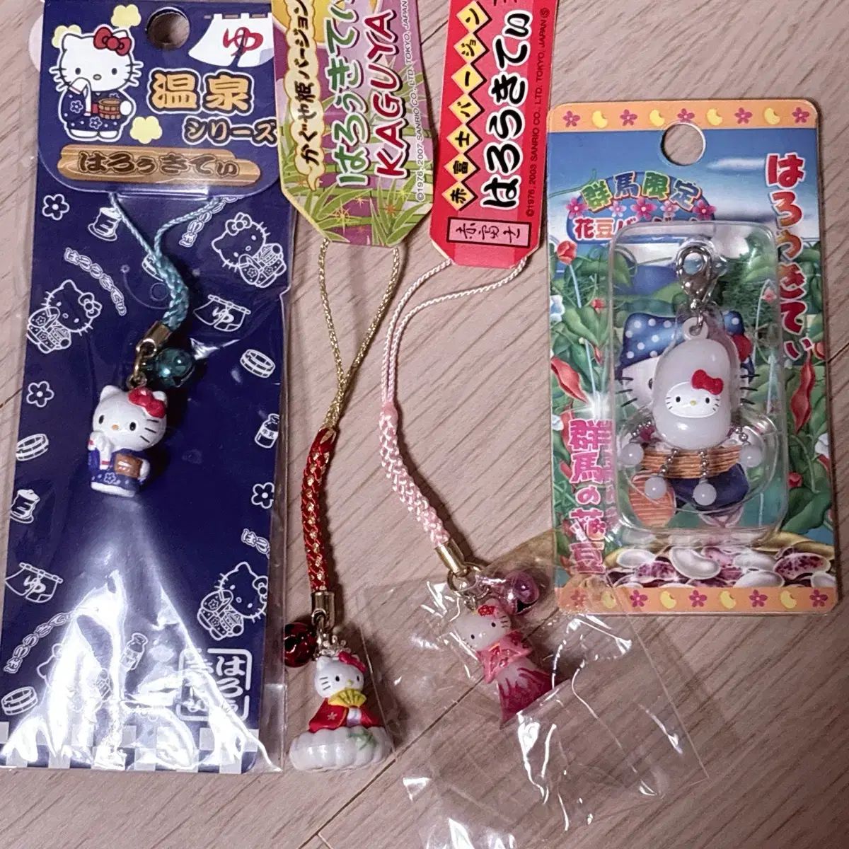 2007年製チャーミーキティー柄ミニポーチ当時品レア希少品ハローキティ平成レトロ 2007年製チャーミーキティー柄ミニポーチ当時品レア希少品ハローキティ