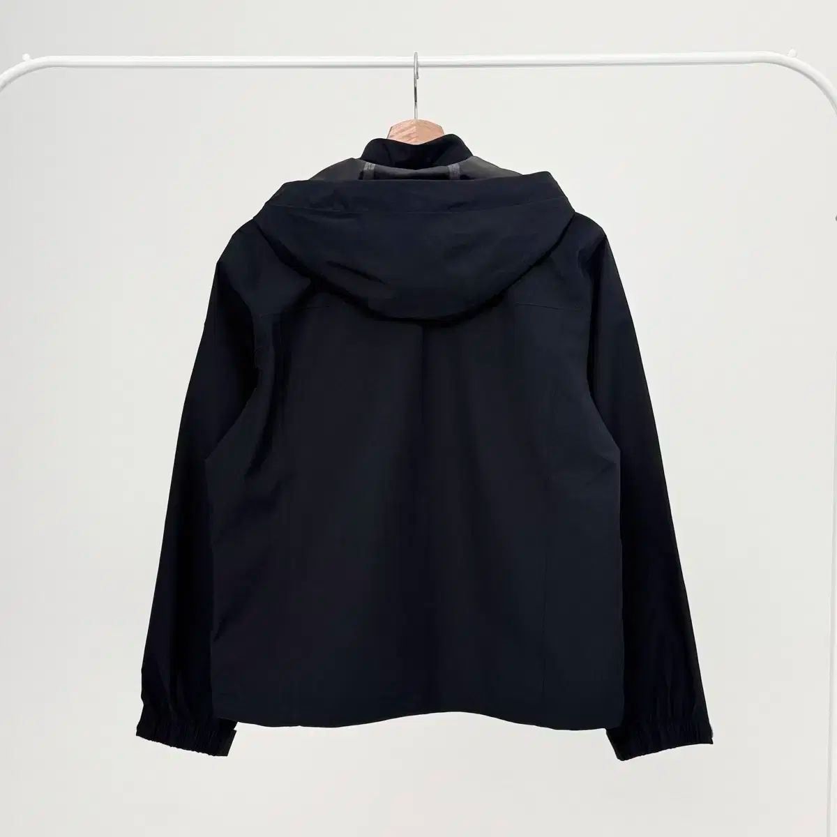 ウィンドブレーカー