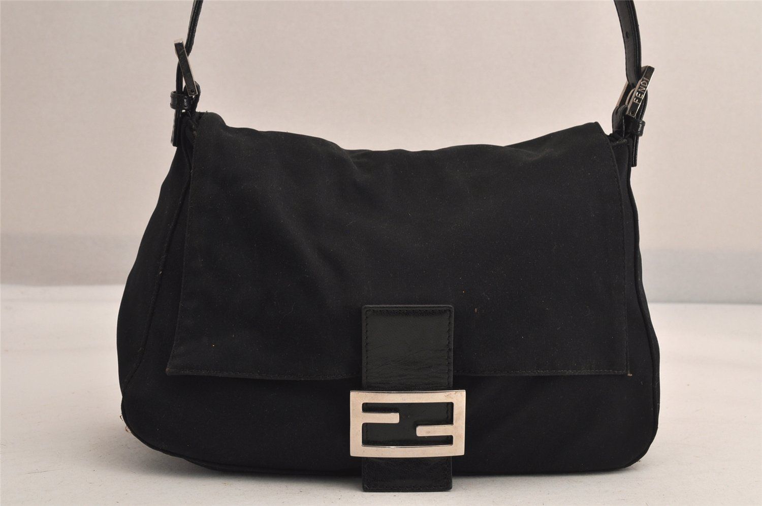FENDI フェンディ マンマ バゲット ショルダーハンドバッグ