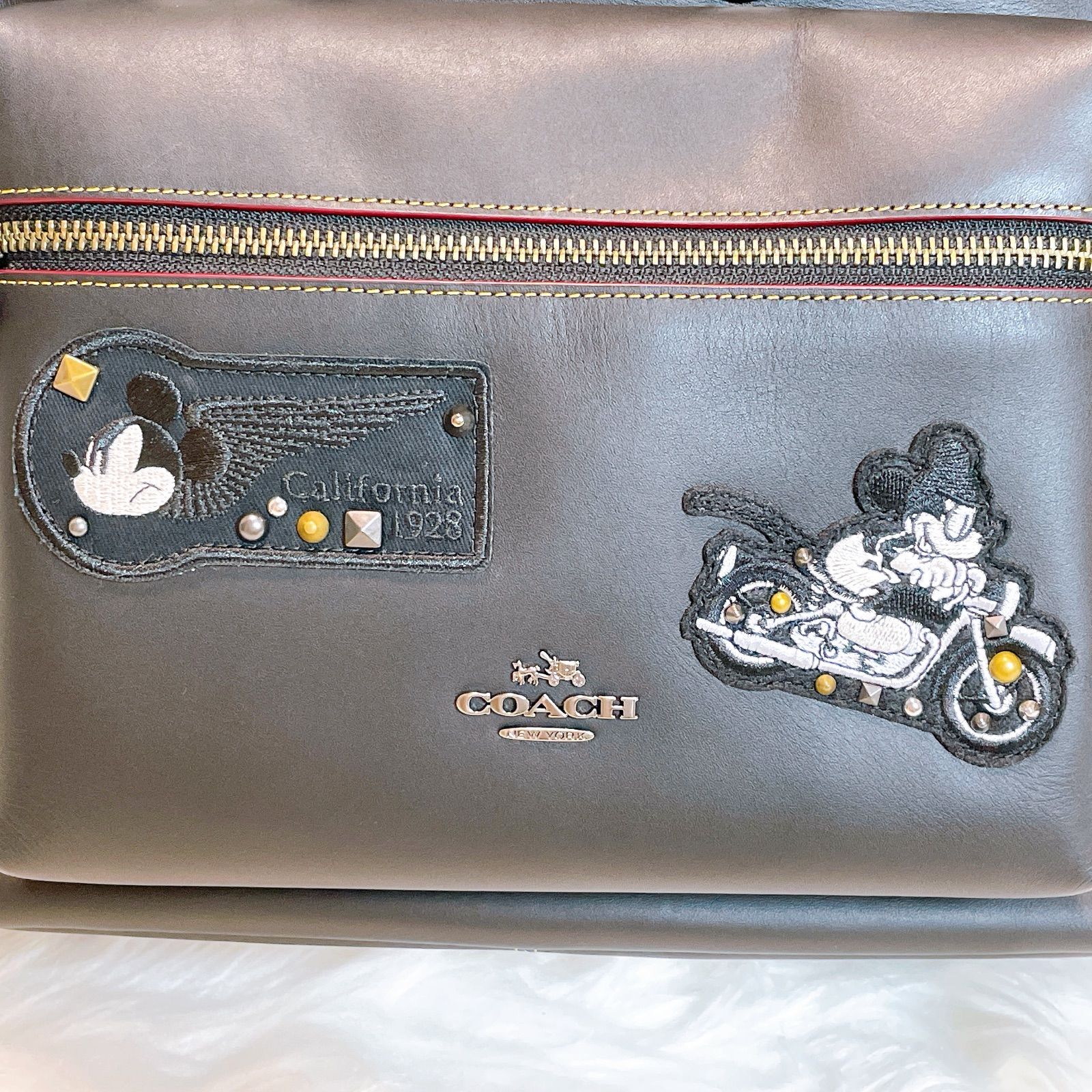 完売品 極稀少 コーチ ディズニー ミッキー パッチ バックパック