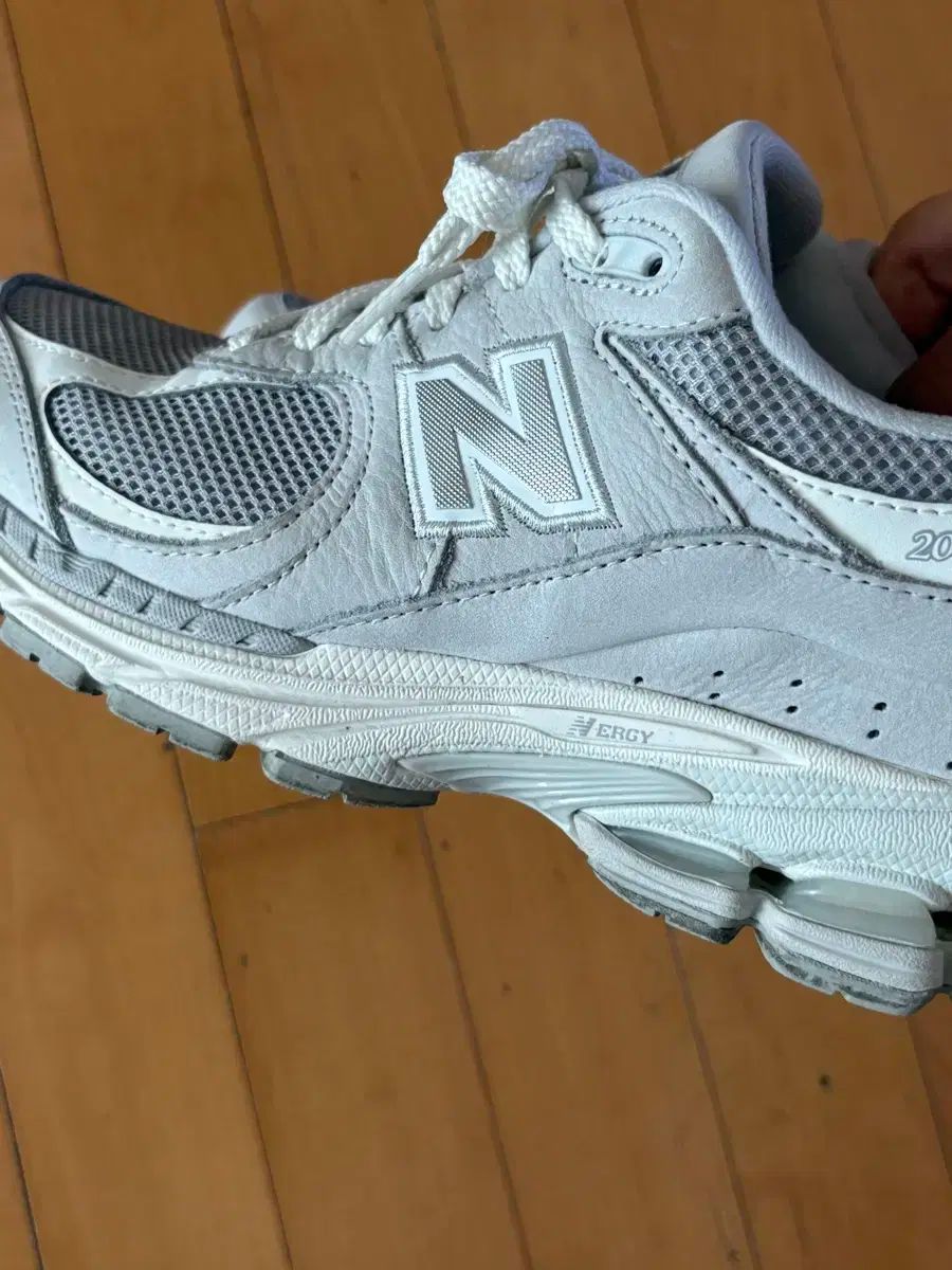 ニューバランス