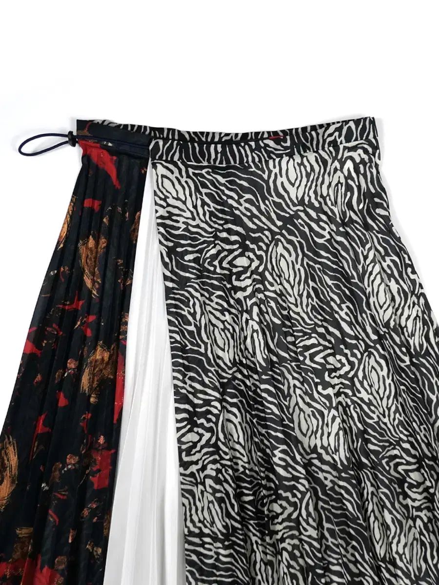 Toga Pulla プリーツスカート