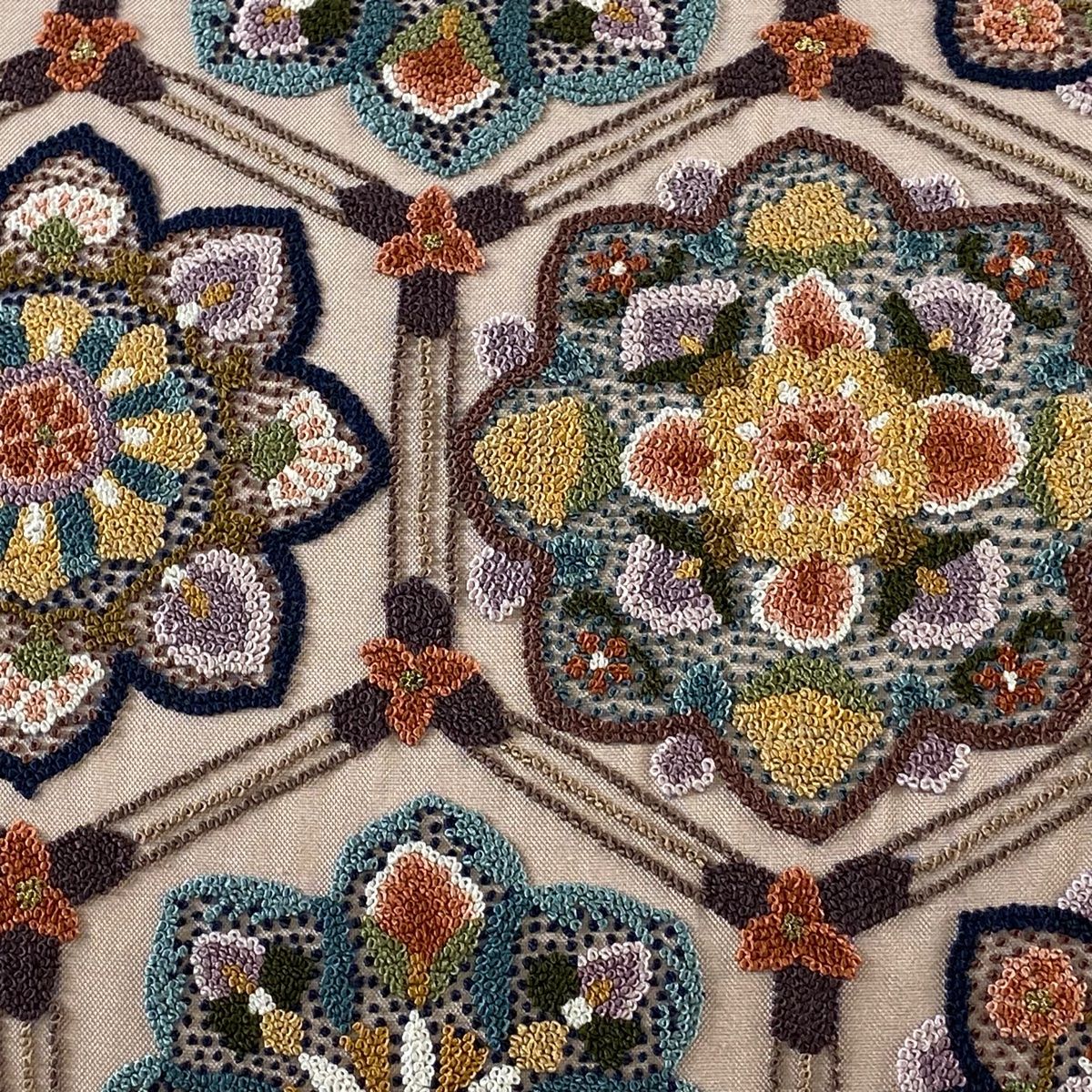 袋帯 美品 逸品 華文 草花 相良刺繍 汕頭刺繍 金色 六通 正絹 袋帯 美品 逸品 華文 草花 相良刺繍 汕頭刺繍 金色 六通 正絹 袋帯 美