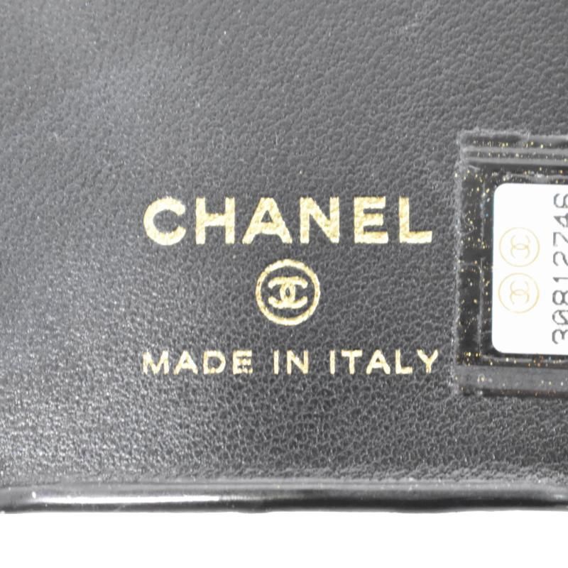 中古】シャネル CHANEL マトラッセ ココマーク スマホケース iPhone