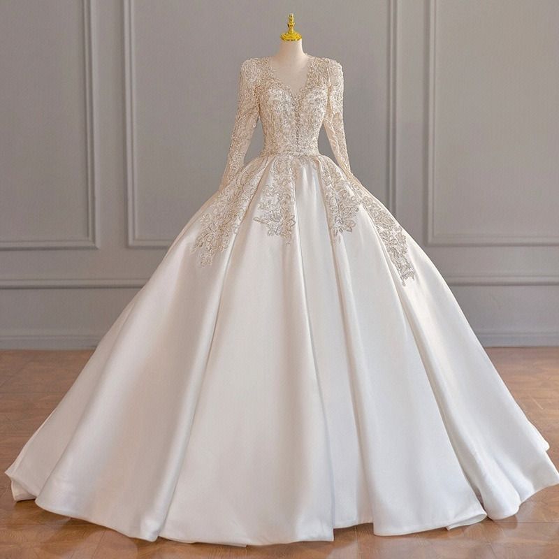 ウェディングドレス ロングドレス 結婚式 ウエディングドレス 長袖 Aラインドレス 二次会 花嫁 前撮り エレガント サテン ホワイト ビーズ ラメ刺繍 華やか 披露宴 0982