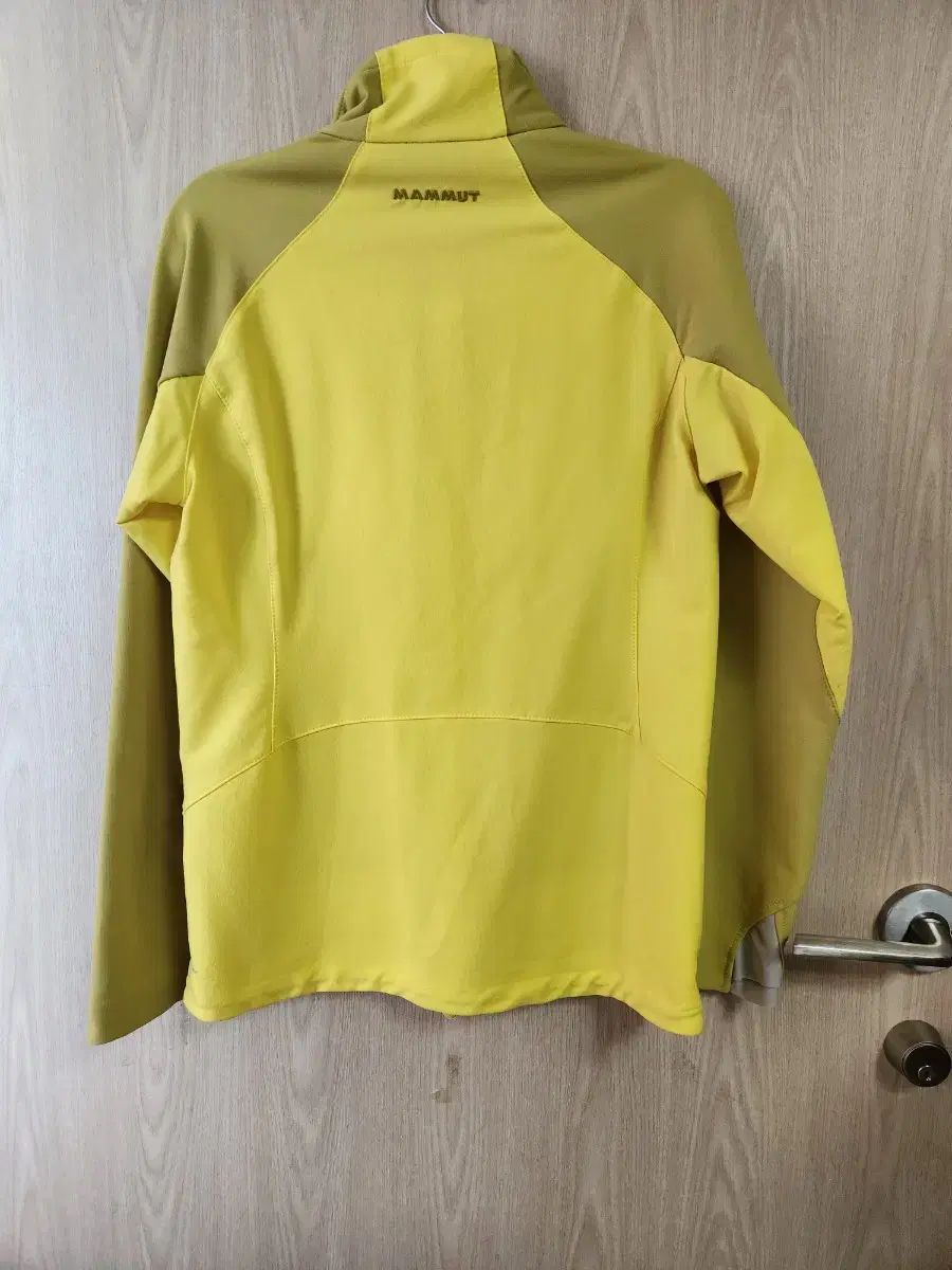 マムート ソフトシェル ジャケット イェロー レディース